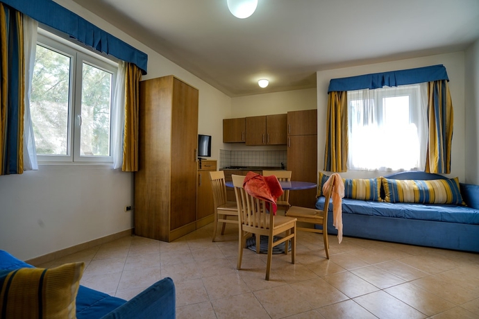 Imagen de la habitación del Hotel Futura Club Torre Rinalda. Foto 9
