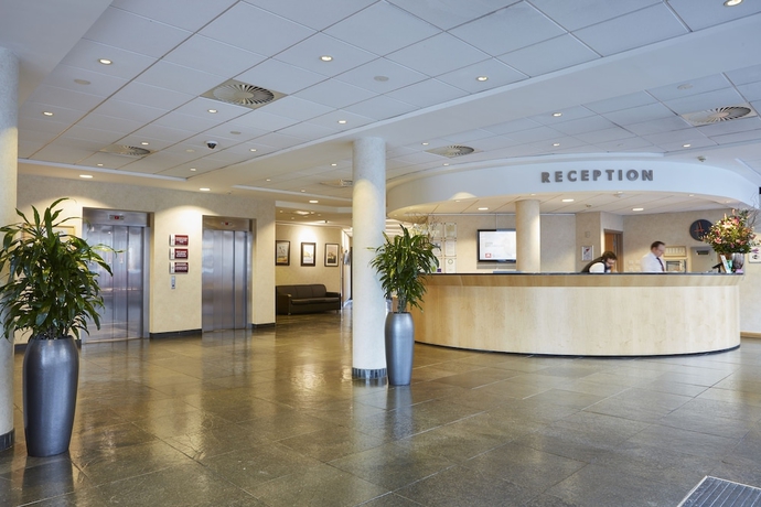 Imagen de los interiores del Hotel Future Inn Bristol. Foto 15