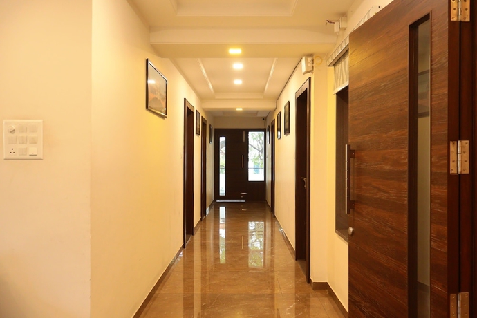 Imagen de los interiores del Hotel Future Inn. Foto 8