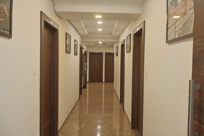 Imagen de los interiores del Hotel Future Inn. Foto 9