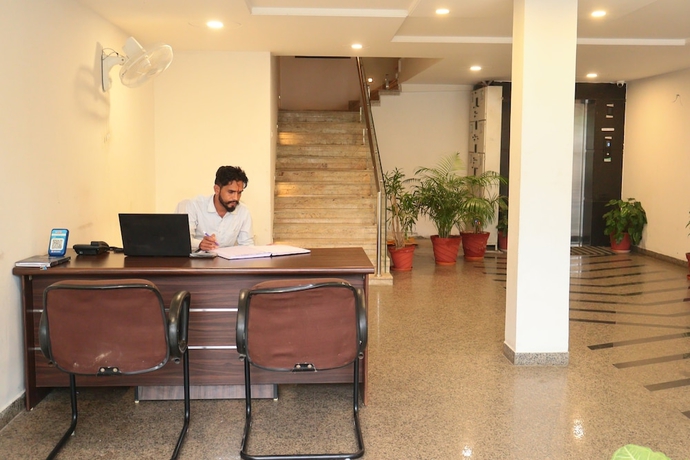 Imagen de los interiores del Hotel Future Inn. Foto 11