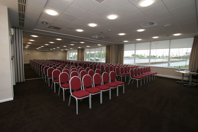 Imagen de los interiores del Hotel Future Inn Plymouth. Foto 12