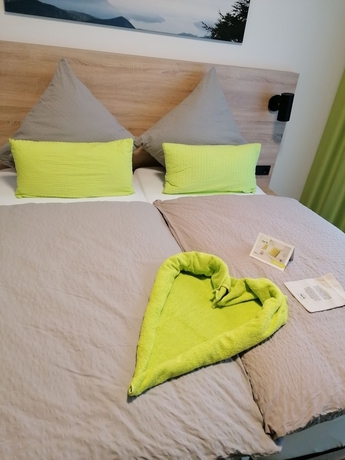 Imagen de la habitación del Hotel F&uuml;nf10. Foto 8