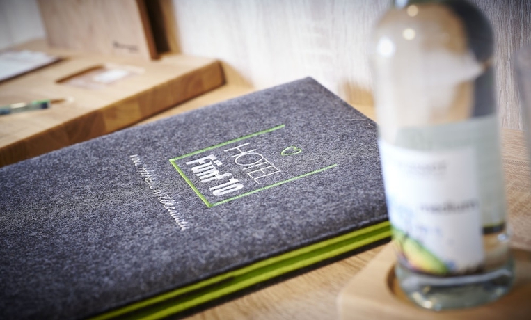 Imagen de la habitación del Hotel F&uuml;nf10. Foto 9