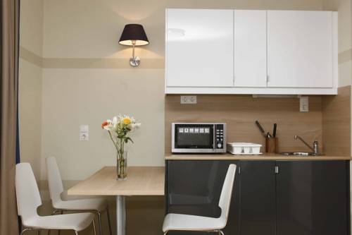 Imagen general del Hotel F&uuml;rjes Villa. Foto 11