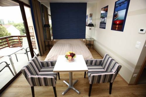 Imagen general del Hotel F&uuml;rjes Villa. Foto 14