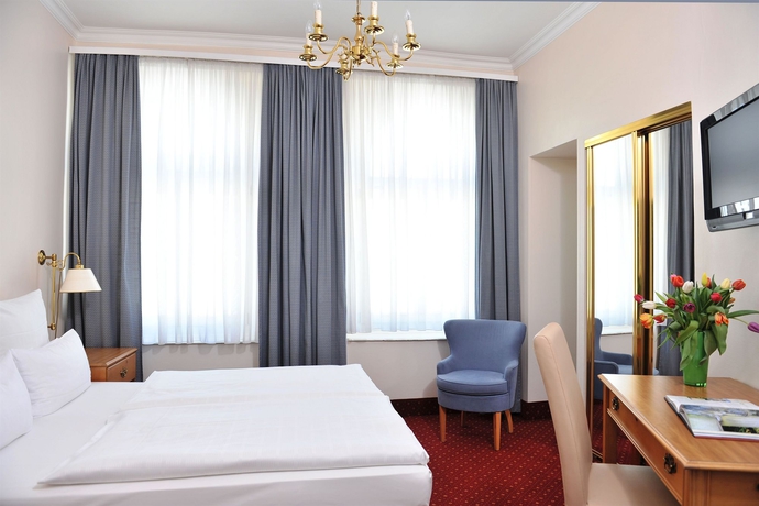 Imagen de la habitación del Hotel Fürst Bismarck. Foto 8