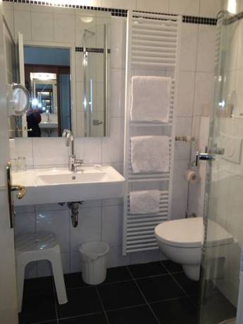 Imagen de la habitación del Hotel F&uuml;rstenberg. Foto 8