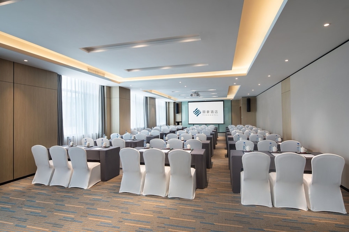 Imagen de los interiores del Hotel Fuzhou Mawei Yiho. Foto 19
