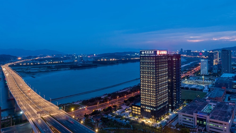 Imagen general del Hotel Fuzhou Mawei Yiho. Foto 2