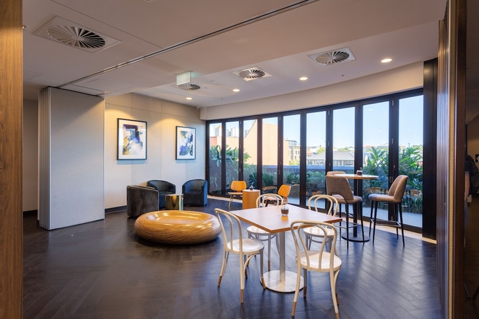 Imagen del bar/restaurante del Hotel Fv By Serain Residences. Foto 2