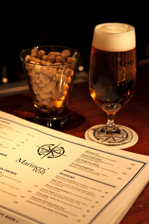 Imagen del bar/restaurante del Hotel Fwd House 1881. Foto 6