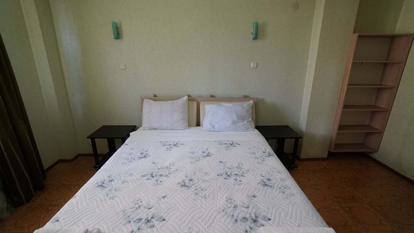 Imagen de la habitación del Hotel G. Bakuri. Foto 13