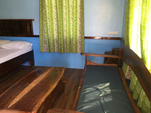 Imagen de la habitación del Hotel G Beach Resort and Restobar. Foto 10