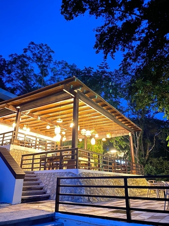Imagen del bar/restaurante del Hotel G Boutique At San Andr&eacute;s Pet&eacute;n. Foto 2