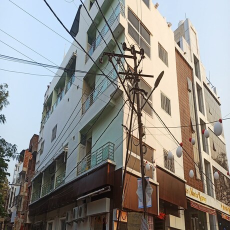 Imagen general del Hotel G P Guest House And Banquet Hall. Foto 5