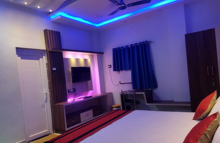 Imagen de la habitación del Hotel G P Guest House And Banquet Hall. Foto 17