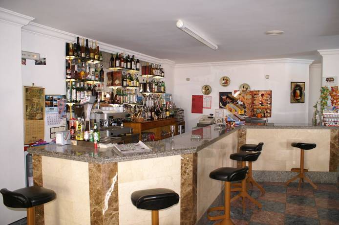 Imagen del bar/restaurante del Hotel G Rentals Apartamentos Bella Maria. Foto 3