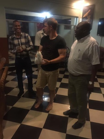 Imagen del bar/restaurante del Hotel G and G Ltd. Foto 7