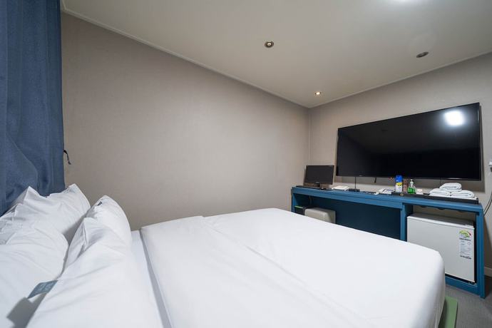 Imagen de la habitación del Hotel GALLERIA HOTEL. Foto 13