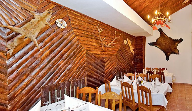 Imagen del bar/restaurante del Hotel GALMONDO. Foto 8