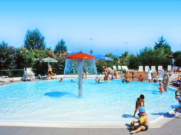 Imagen general del Hotel GARDA VILLAGE. Foto 8