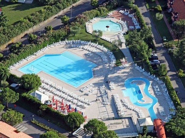 Imagen general del Hotel GARDA VILLAGE. Foto 9