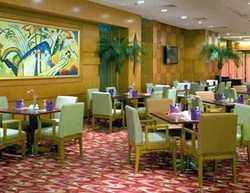 Imagen del bar/restaurante del Hotel GARDEN AVENUE. Foto 3