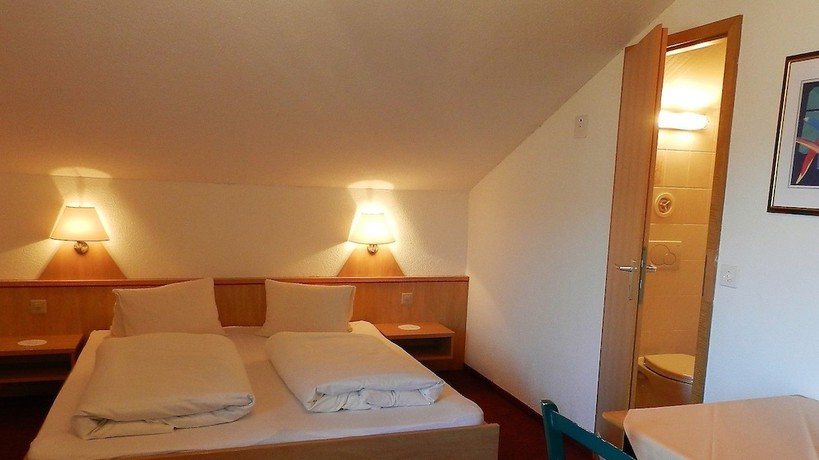 Imagen de la habitación del Hotel GARNI Mittenwald. Foto 4