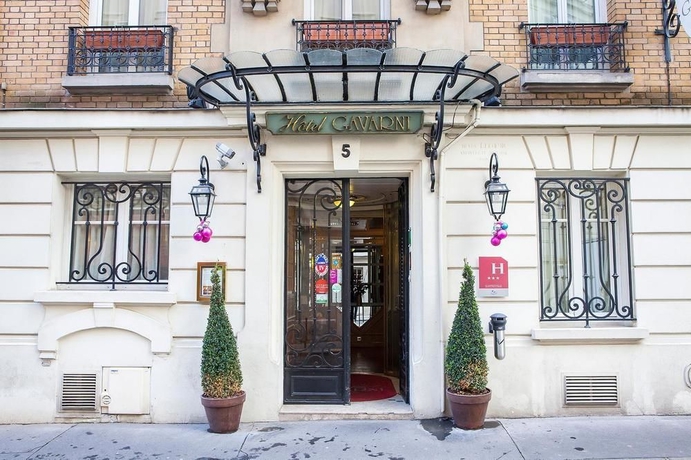 Imagen de los exteriores del Hotel GAVARNI. Foto 2