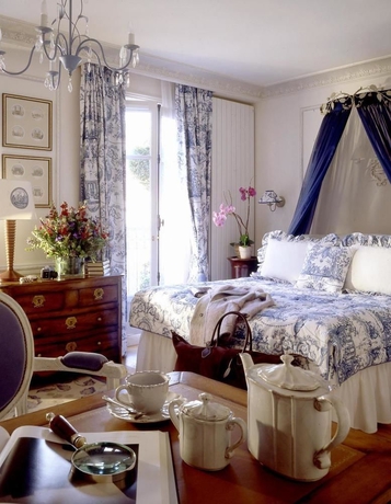 Imagen de los exteriores del Hotel GAVARNI. Foto 3