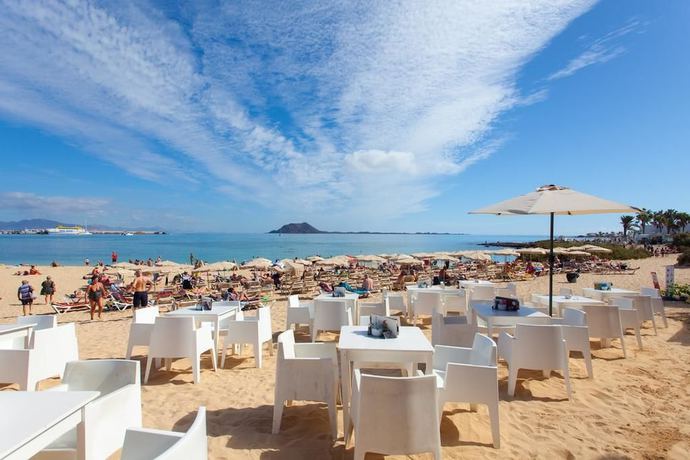 Imagen del bar/restaurante del Hotel GBH Hostel Fuerteventura beach. Foto 6