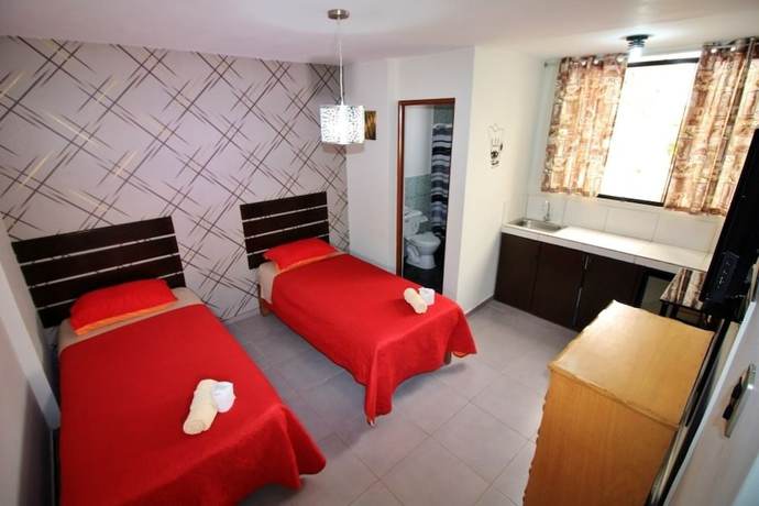 Imagen de la habitación del Hotel G-Boss Sur. Foto 2