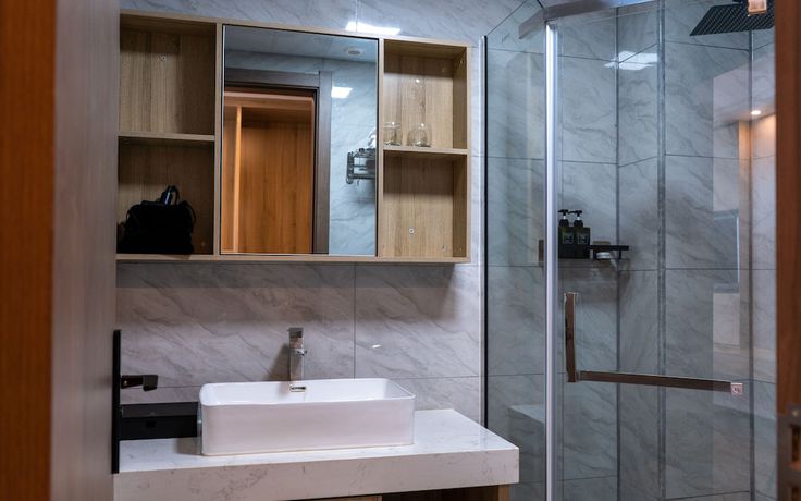 Imagen de la habitación del Hotel G.C Royal. Foto 6