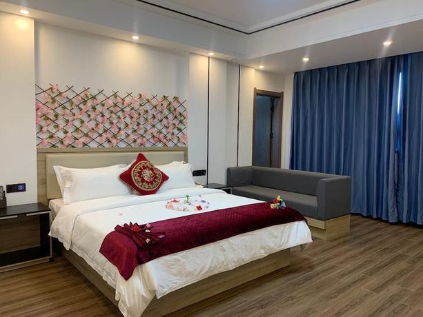 Imagen de la habitación del Hotel G.C Royal. Foto 12