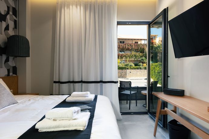 Imagen de la habitación del Hotel GD Gallery Suites. Foto 16