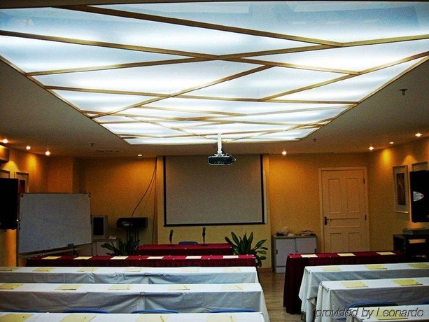 Imagen de la habitación del Hotel GDH Inn Huahai Hotel. Foto 3