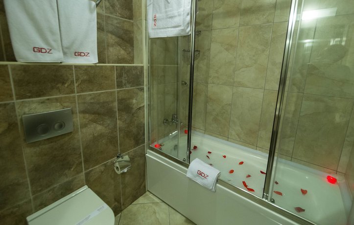 Imagen de la habitación del Hotel GDZs Gediz Business. Foto 6