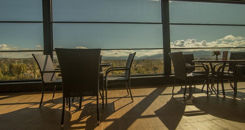 Imagen del bar/restaurante del Hotel GDZs Gediz Business. Foto 4