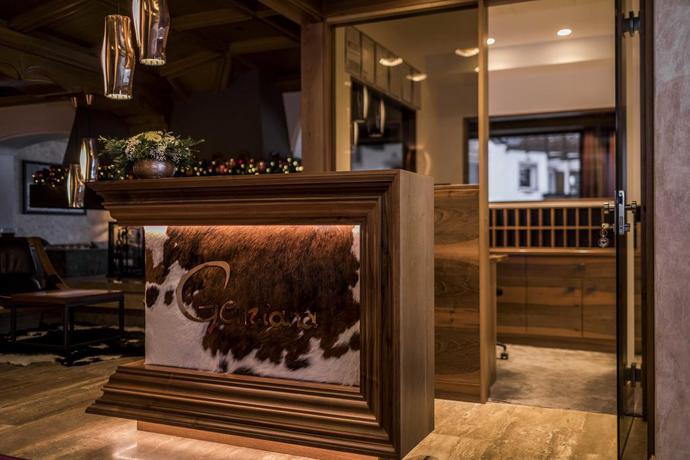 Imagen de los interiores del Hotel GENZIANA, Dolomiti Superski. Foto 9