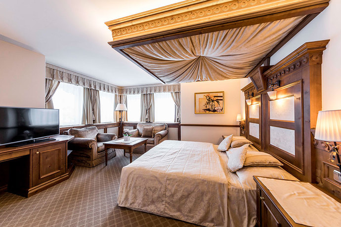 Imagen de la habitación del Hotel GENZIANA, Dolomiti Superski. Foto 8