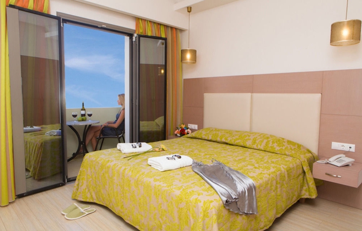 Imagen de la habitación del Hotel GΗotels Panormo Beach. Foto 7