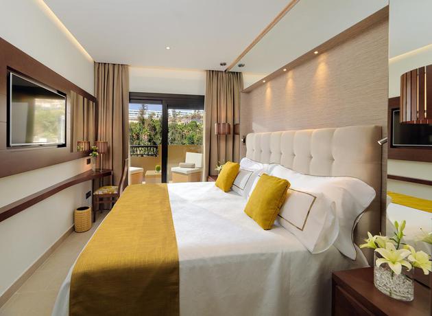 Imagen de la habitación del Hotel GF Victoria. Foto 9