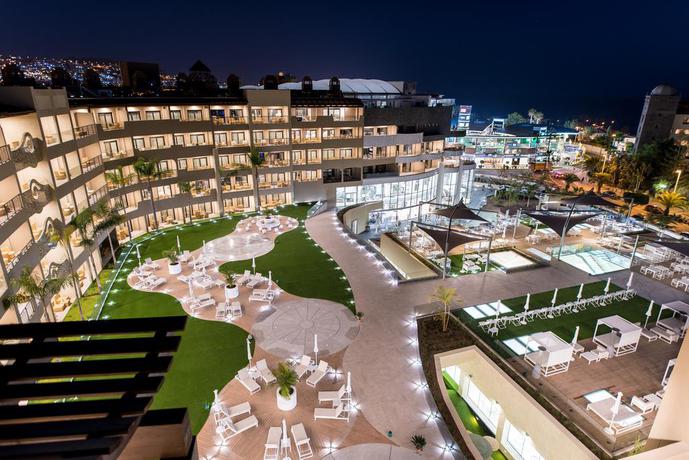 Imagen de los exteriores del Hotel GF Victoria. Foto 15