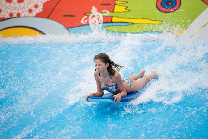 Imagen de la piscina del Hotel GF Victoria. Foto 29