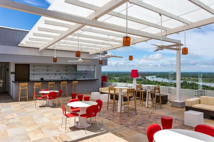 Imagen del bar/restaurante del Hotel GHL Style Barrancabermeja. Foto 2