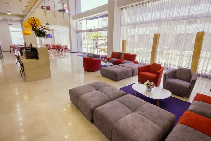 Imagen de los interiores del Hotel GHL Style Barrancabermeja. Foto 15