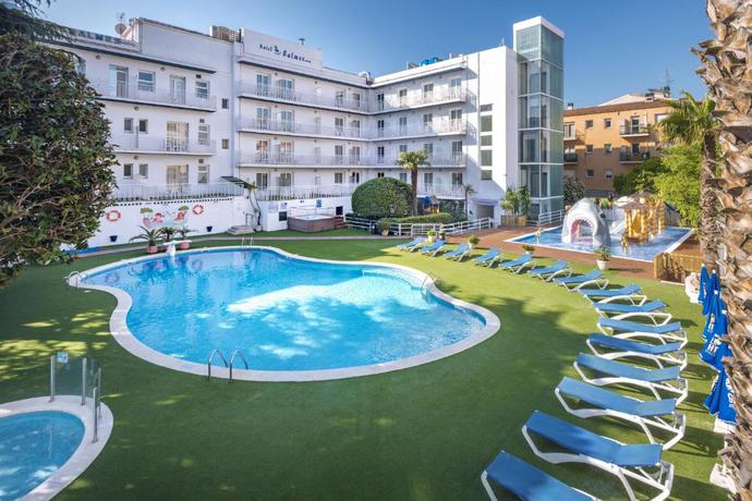 Imagen de los exteriores del Hotel GHT Balmes, Aparthotel & SPLASH. Foto 17
