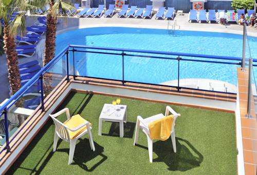 Imagen de la piscina del Hotel GHT Costa Brava. Foto 13