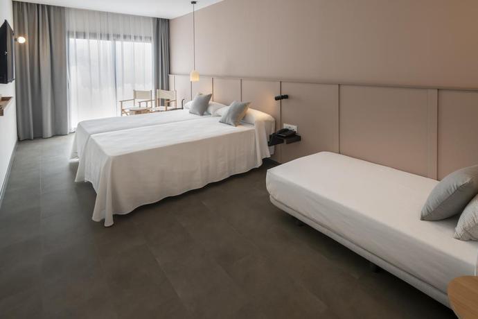 Imagen de la habitación del Hotel GHT Miratge. Foto 6